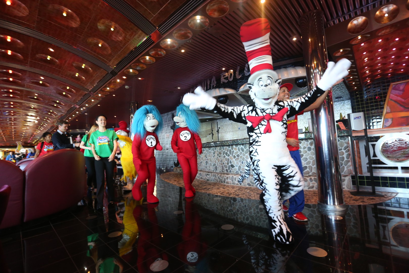 Carnival Splendor - Seuss-a-palooza™ Parade